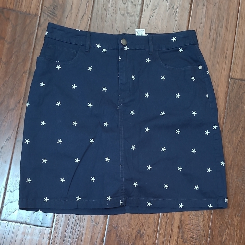 Croft & Barrow Navy Blue Skort with White Embroidered Stars size 6